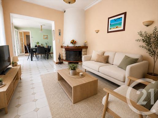 4 pièces 94 m² · à Châteaubriant · 94 m² · 150 000 €