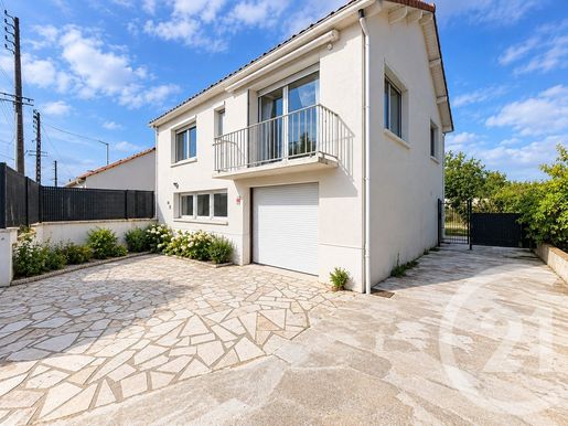 Maison 8 pièces 197 m² · à Saint-Sébastien-sur-Loire · 197 m² · 395 000 €