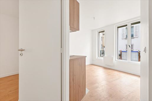 2 pièces 25 m² · à Paris 18ème · 25 m² · 318 000 €