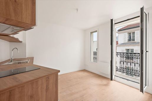 2 pièces 27 m² · à Paris 18ème · 27 m² · 338 000 €