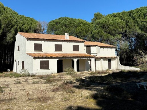 Maison 14 pièces 160 m² · à Aigues-Mortes · 160 m² · 835 000 €