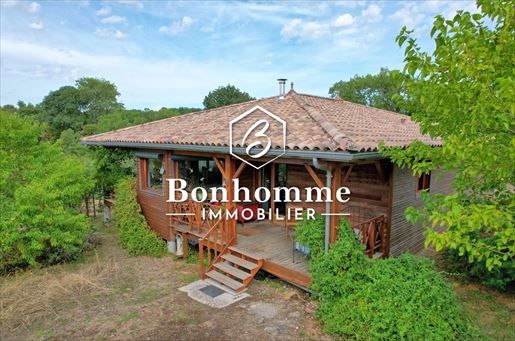 4 pièces 133 m² · à Sauveterre-de-Guyenne · 133 m² · 226 900 €