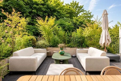 6 pièces 245 m² · à Neuilly-sur-Seine · 245 m² · 4 890 000 €
