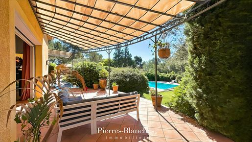 7 pièces 296 m² · à Saint-Gély-du-Fesc · 296 m² · 1 450 000 €