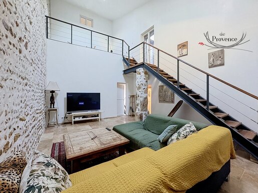 Maison 6 pièces 185 m² · à Violès · 185 m² · 275 000 €