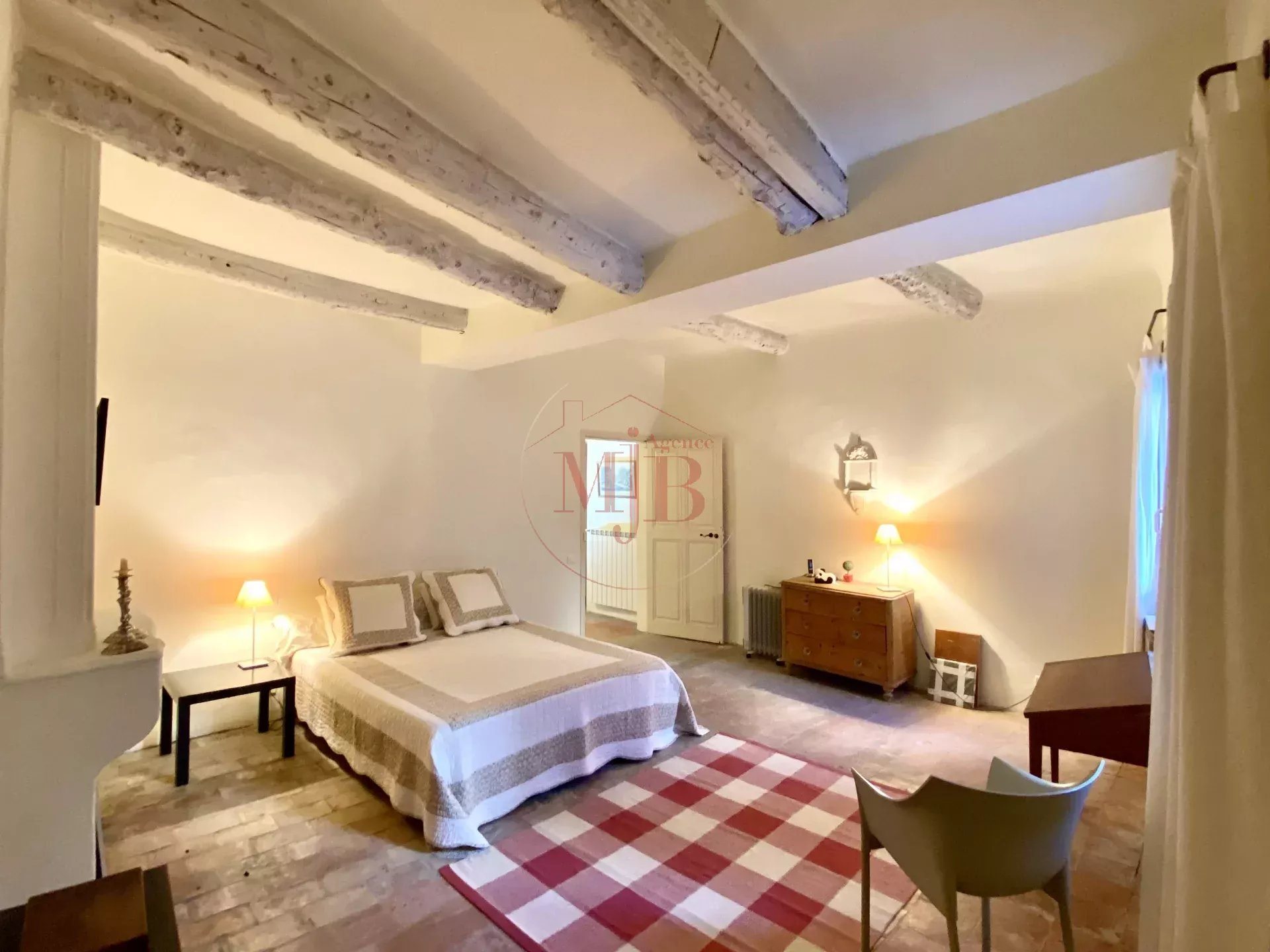 Maison à vendre, 350m², Saint-Cannat
