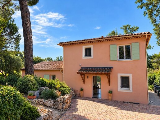 Maison 5 pièces 130 m² · à Bagnols-en-Forêt · 130 m² · 685 000 €