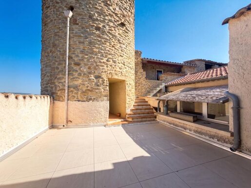 6 pièces 203 m² · à Connaux · 203 m² · 280 000 €