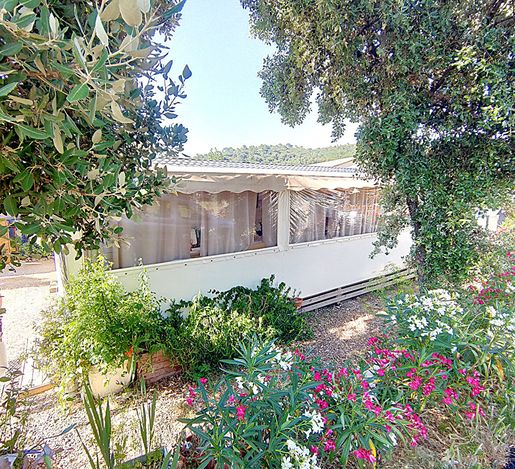 Maison 4 pièces 40 m² · à Rocbaron · 40 m² · 189 000 €