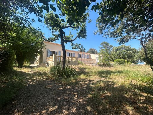 Maison 6 pièces 150 m² · à Garéoult · 150 m² · 416 000 €