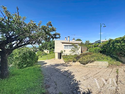 3 pièces 80 m² · à Belmont-d'Azergues · 80 m² · 250 000 €