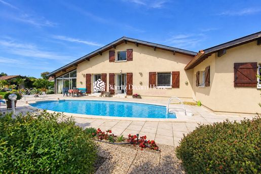 Maison 6 pièces 160 m² · à Tosse · 160 m² · 668 000 €