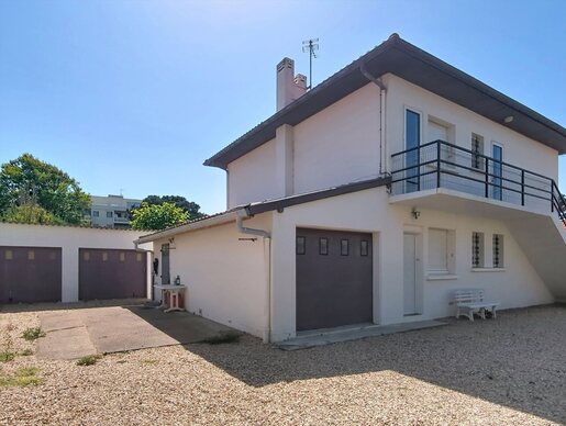 8 pièces 150 m² · à Biarritz · 150 m² · 1 250 000 €