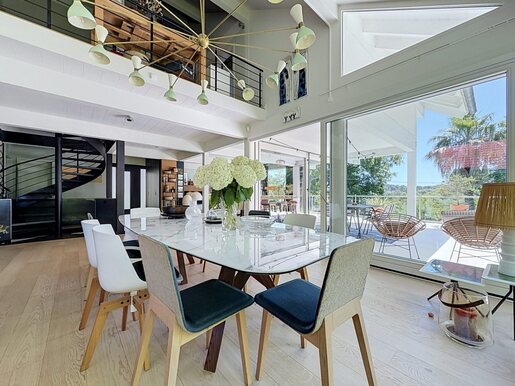 7 pièces 300 m² · à Anglet · 300 m² · 1 680 000 €