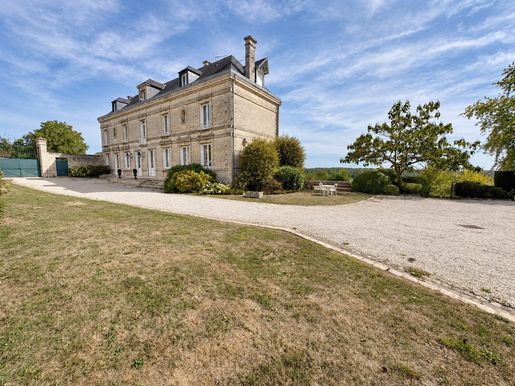 Maison 11 pièces 422 m² · à Clamecy · 422 m² · 540 000 €