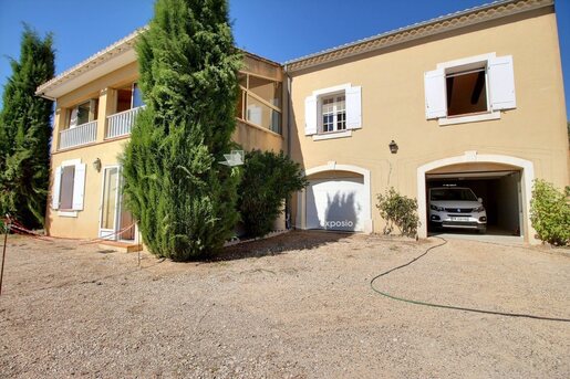 Maison 7 pièces 190 m² · à Saint-Saturnin-lès-Apt · 190 m² · 699 000 €