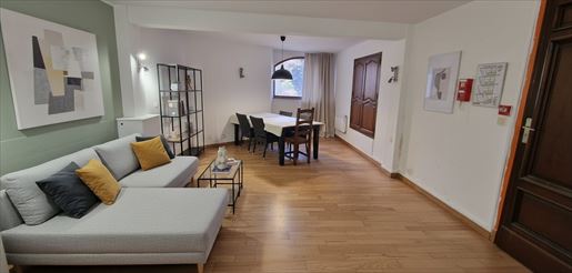 Maison 10 pièces 187 m² · à Le Barroux · 187 m² · 230 000 €