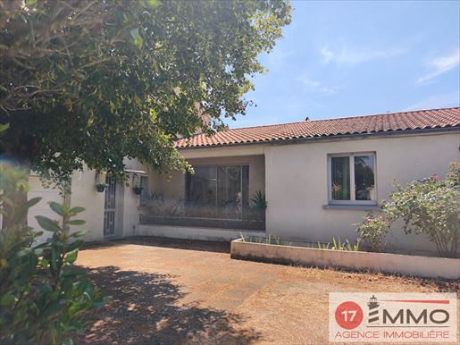 7 pièces 226 m² · à Saint-Vivien · 226 m² · 498 500 €