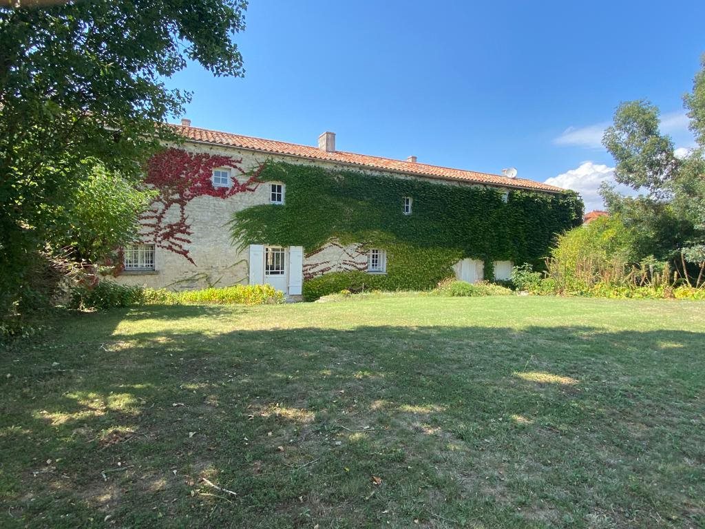 Maison à vendre, 265m², Thairé