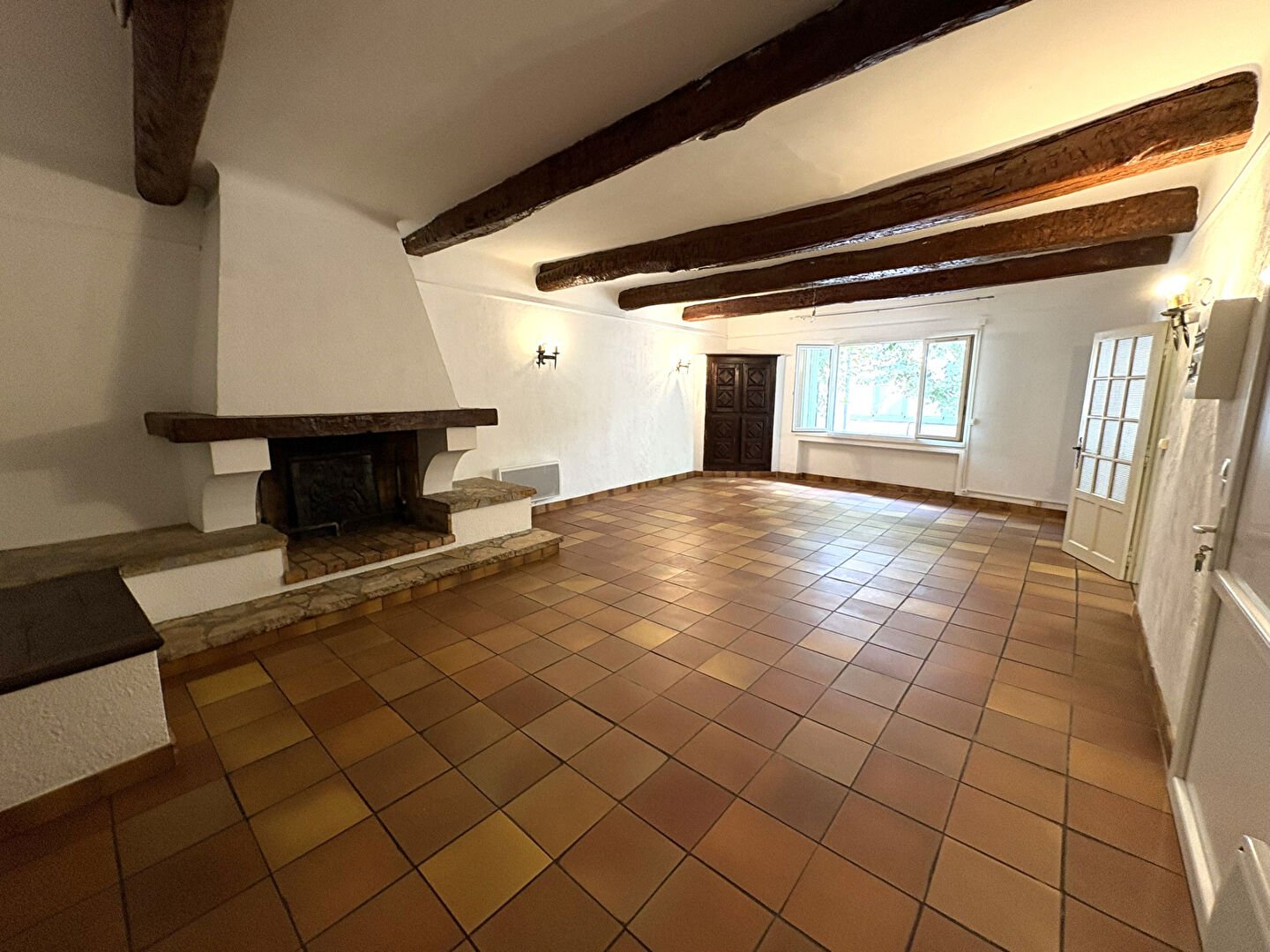 Appartement à louer, 73m², Garéoult