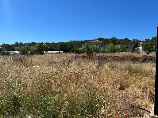 Terrain 264 m² · à Carnoules · 120 000 €