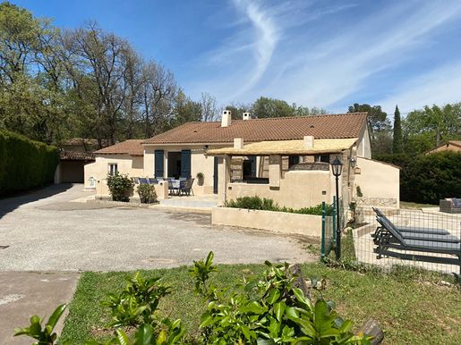 Maison 5 pièces 114 m² · à Garéoult · 114 m² · 457 000 €