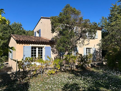 Maison 5 pièces 158 m² · à La Celle · 158 m² · 469 000 €