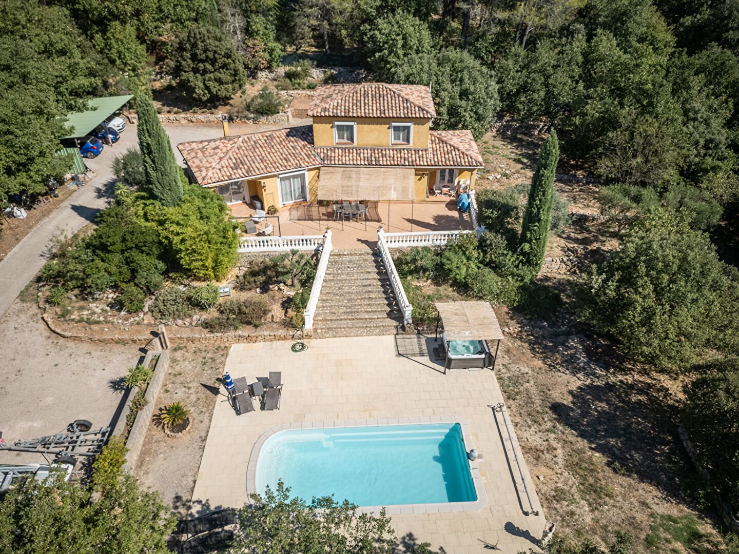 Maison à vendre, 147m², La Roquebrussanne