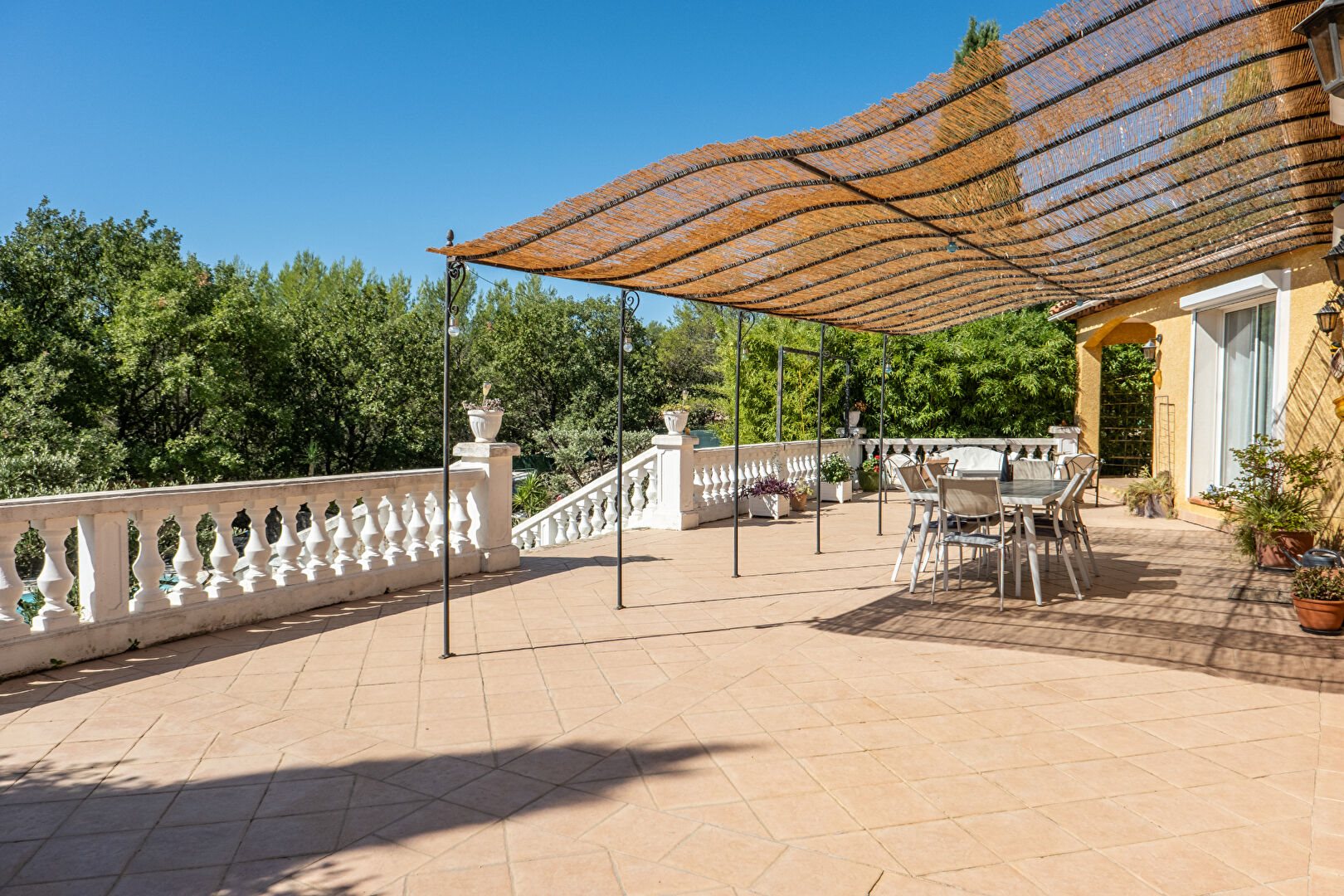 Maison à vendre, 147m², La Roquebrussanne