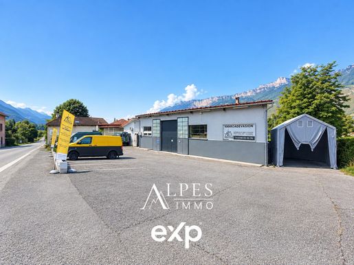 Maison 370 m² · à Pontcharra · 370 m² · 420 000 €