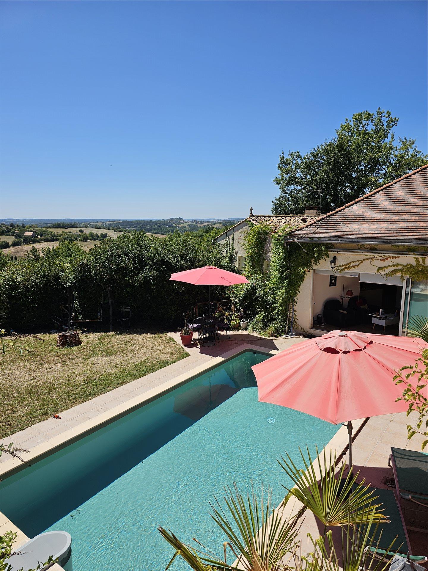 10 pièces 235 m² · à Bouteilles-Saint-Sébastien · 235 m² · 419 000 €