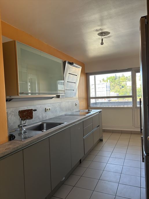 7 pièces 161 m² · à Saint-Etienne · 161 m² · 170 000 €