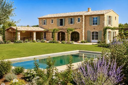 Maison 6 pièces 250 m² · à Eygalières · 250 m² · 4 700 000 €