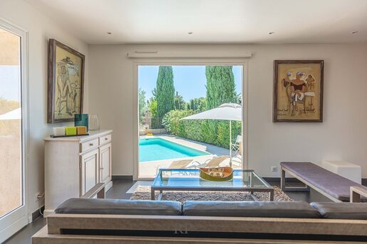 5 pièces 185 m² · à Cucuron · 185 m² · 1 450 000 €