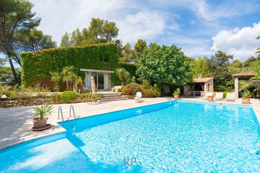 Maison 8 pièces 280 m² · à Aubagne · 280 m² · 1 295 000 €