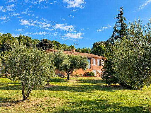 Maison 4 pièces 150 m² · à Régusse · 150 m² · 399 000 €