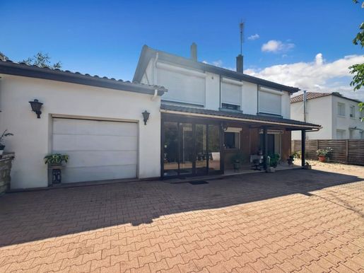 Maison 6 pièces 138 m² · à Chancelade · 138 m² · 178 200 €
