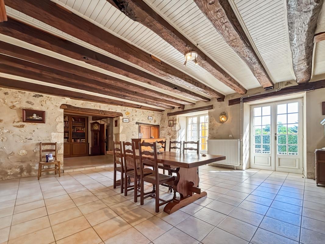 Maison à vendre, 375m², Saint-Front-la-Rivière