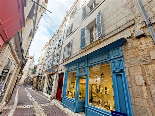 Immeuble 2 pièces 472 m² · à Périgueux · 472 m² · 630 000 €
