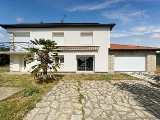 Maison 6 pièces 149 m² · à Brantôme en Périgord · 149 m² · 267 500 €
