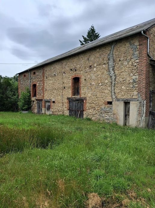 Maison 5 pièces 110 m² · à Ahun · 110 m² · 62 500 €