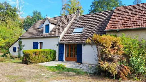 Maison 5 pièces 125 m² · à Saint-Jeanvrin · 125 m² · 139 000 €