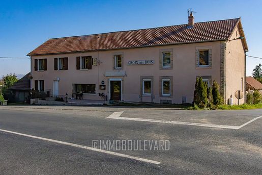 Maison 17 pièces 346 m² · à Lalizolle · 346 m² · 363 000 €