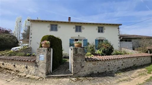 Maison 12 pièces · à Nouic · 233 200 €