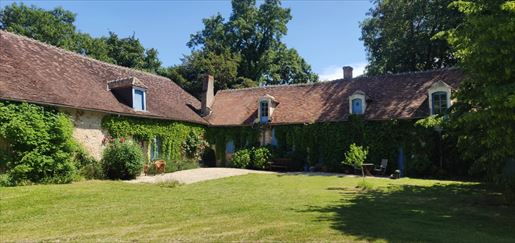 Maison 7 pièces 190 m² · à Ruffec · 190 m² · 212 000 €