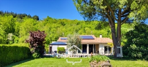 Maison 7 pièces 208 m² · à Saint-Hilaire-de-Lusignan · 208 m² · 480 000 €
