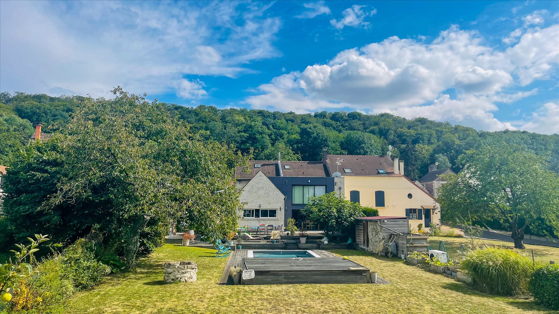 Maison 5 pièces 186 m² · à Saint-Sauveur · 186 m² · 555 000 €