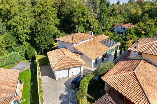Maison 6 pièces 178 m² · à Gradignan · 178 m² · 895 000 €