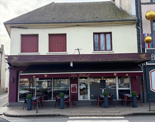 Local commercial 6 pièces 180 m² · à Saint-Pourçain-sur-Sioule · 180 m² · 232 000 €