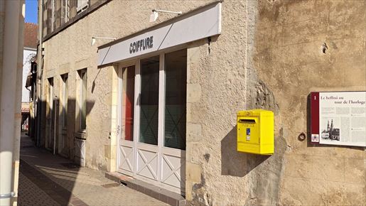 Immeuble 144 m² · à Saint-Pourçain-sur-Sioule · 144 m² · 54 000 €
